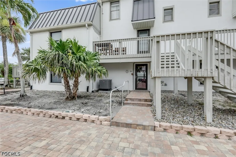 Sextant Drive #321 Sanibel, FL 33957