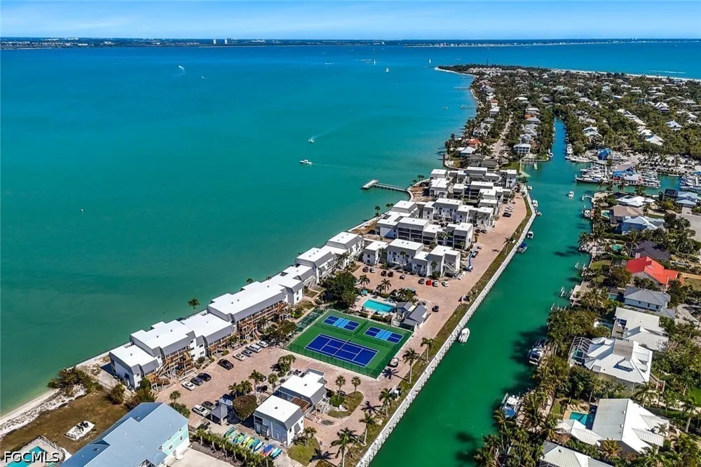 Sextant Drive #321 Sanibel, FL 33957