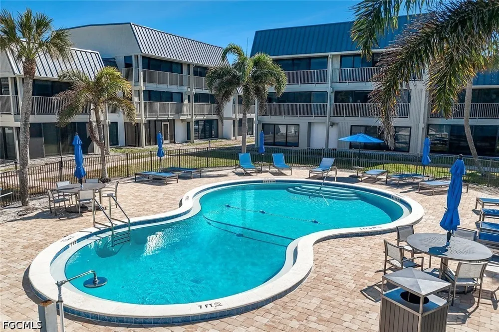 Sextant Drive #321 Sanibel, FL 33957