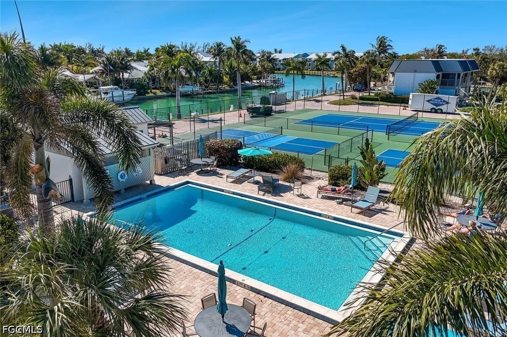 Sextant Drive #321 Sanibel, FL 33957