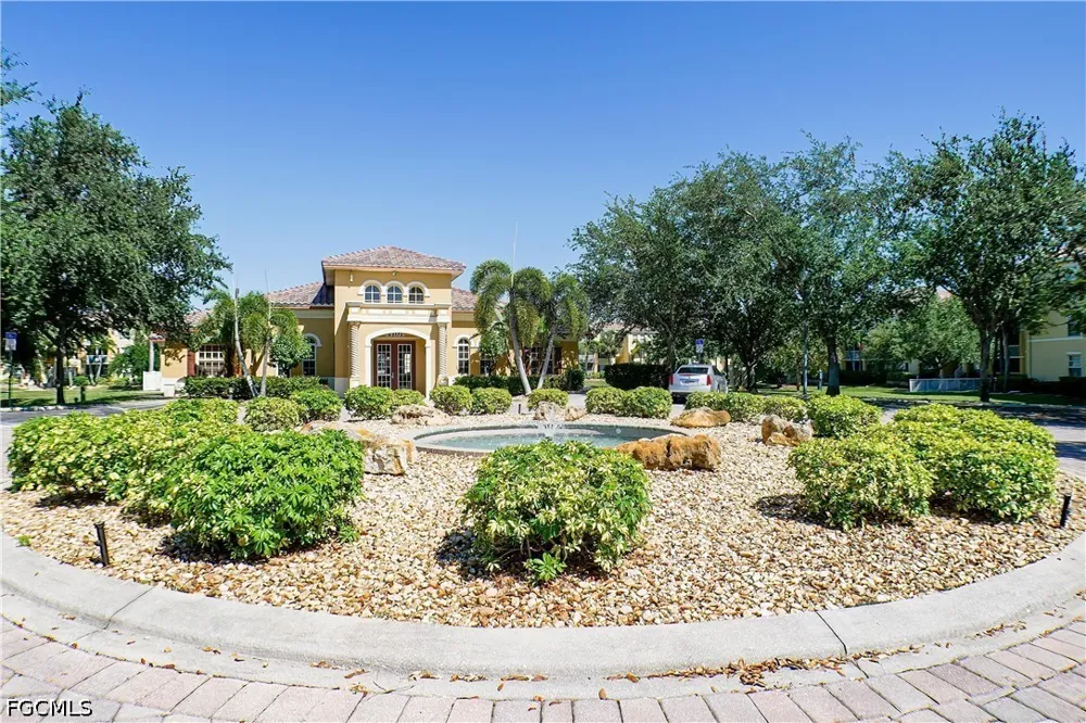 residence Drive #211 Fort Myers, FL 33901