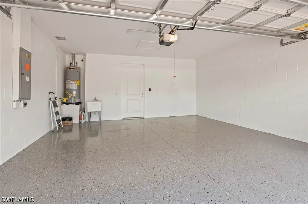 Caravita Lane Fort Myers, FL 33913