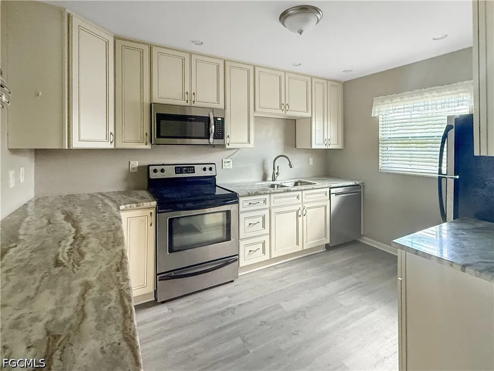 Myerlee Country Club Boulevard Fort Myers, FL 33919