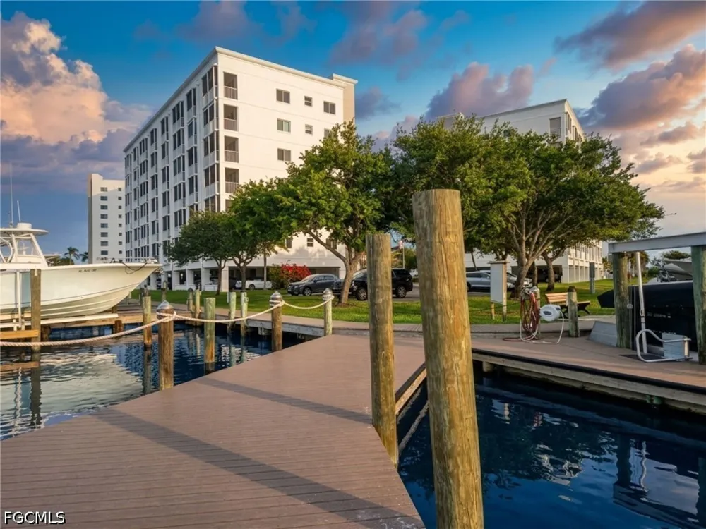 Bay Beach Lane Fort Myers Beach, FL 33931