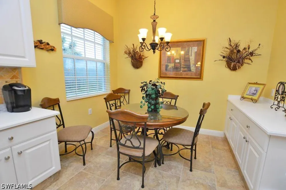 MUSEO COURT #204 Naples, FL 34114