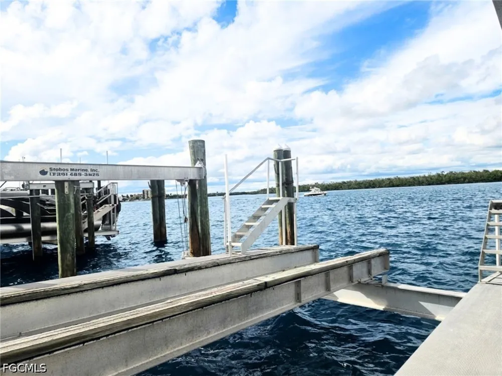 Bay Beach Lane Fort Myers Beach, FL 33931