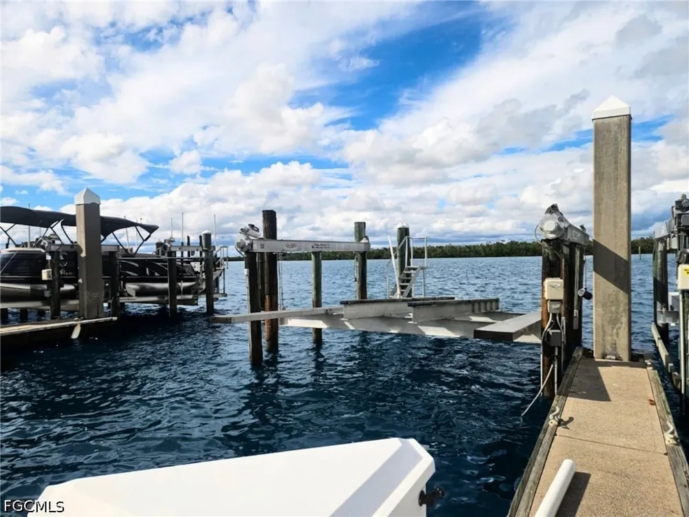 Bay Beach Lane Fort Myers Beach, FL 33931