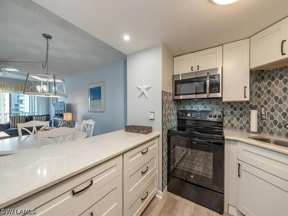 Bluebill Avenue #709 Naples, FL 34108