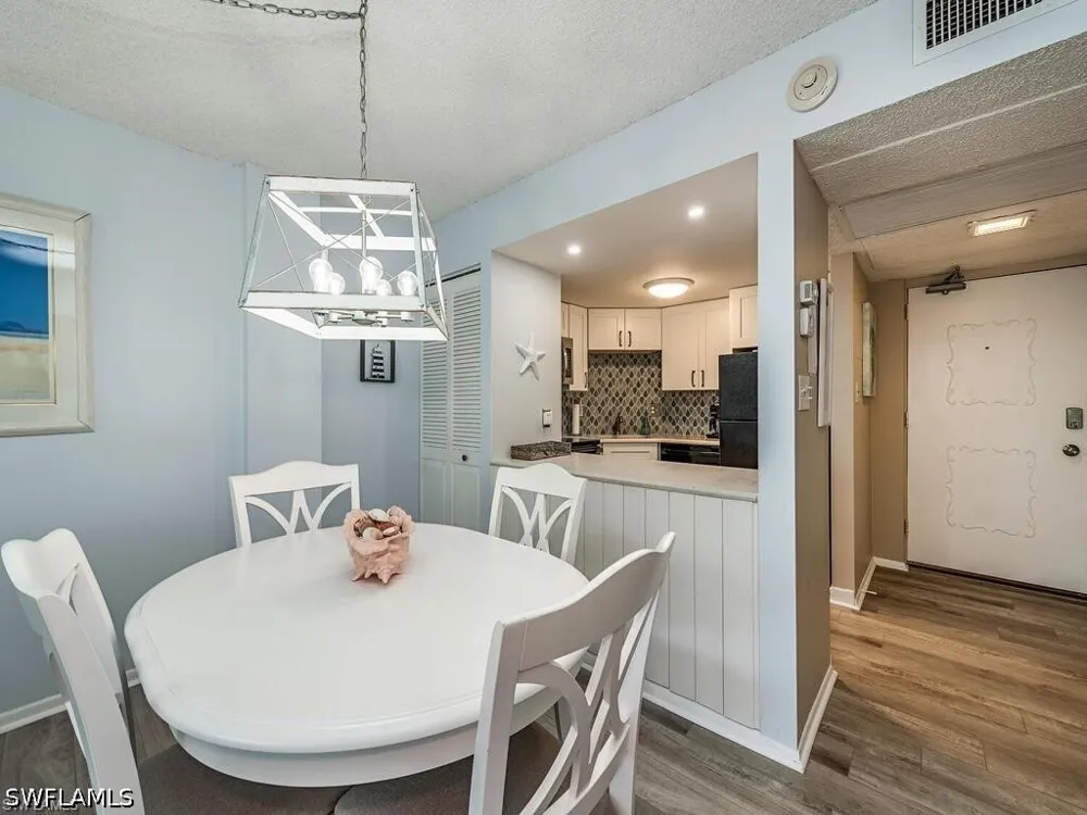 Bluebill Avenue #709 Naples, FL 34108