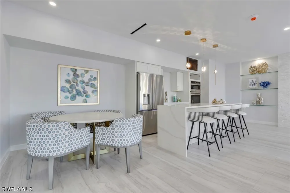 Bluebill Avenue #709 Naples, FL 34108