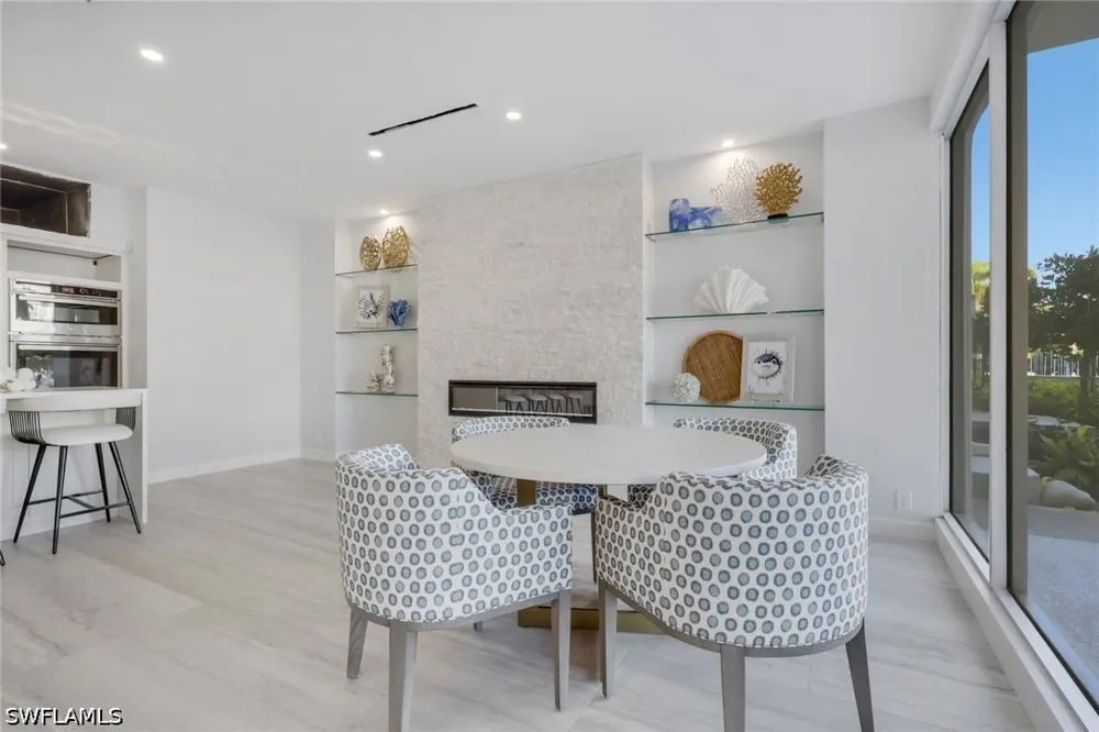 Bluebill Avenue #709 Naples, FL 34108