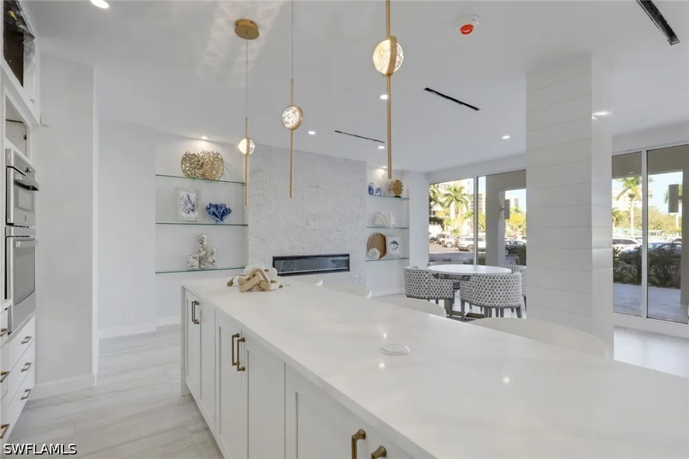Bluebill Avenue #709 Naples, FL 34108