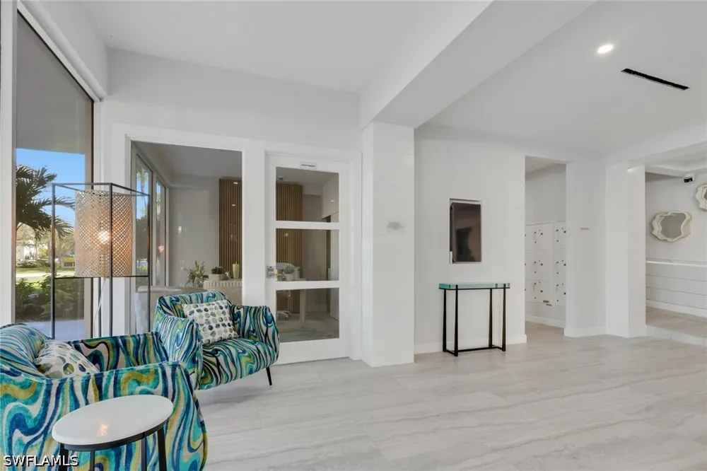 Bluebill Avenue #709 Naples, FL 34108