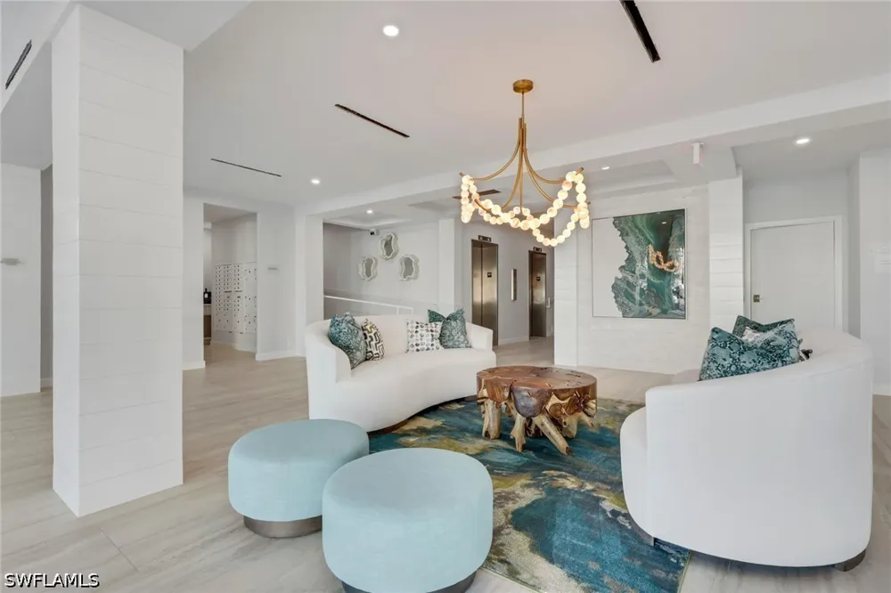 Bluebill Avenue #709 Naples, FL 34108