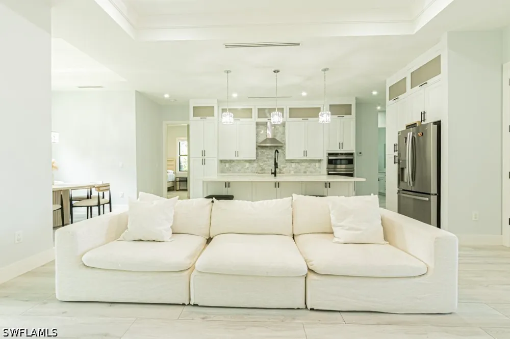 2nd Avenue SE Naples, FL 34117