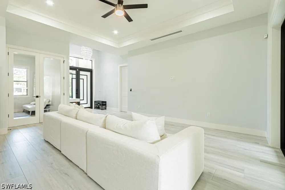 2nd Avenue SE Naples, FL 34117