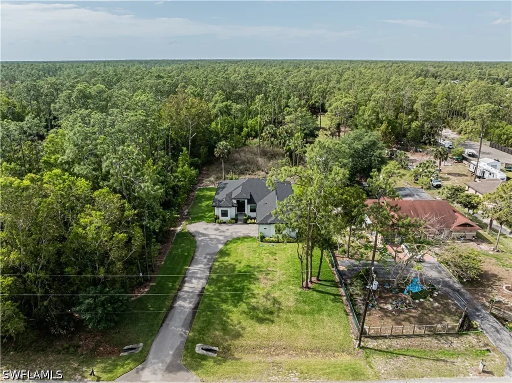 2nd Avenue SE Naples, FL 34117