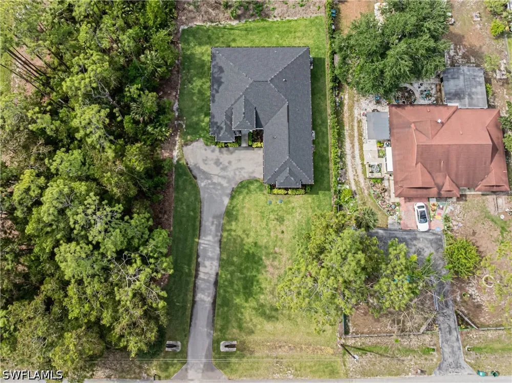 2nd Avenue SE Naples, FL 34117