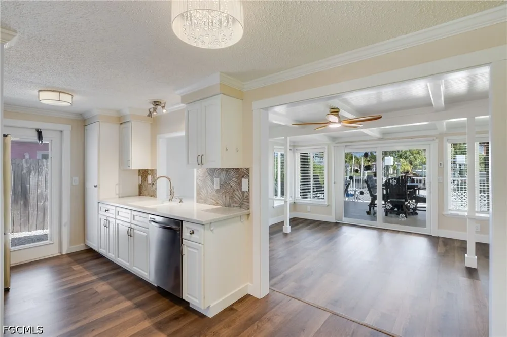 Bridgeview Street Matlacha, FL 33993