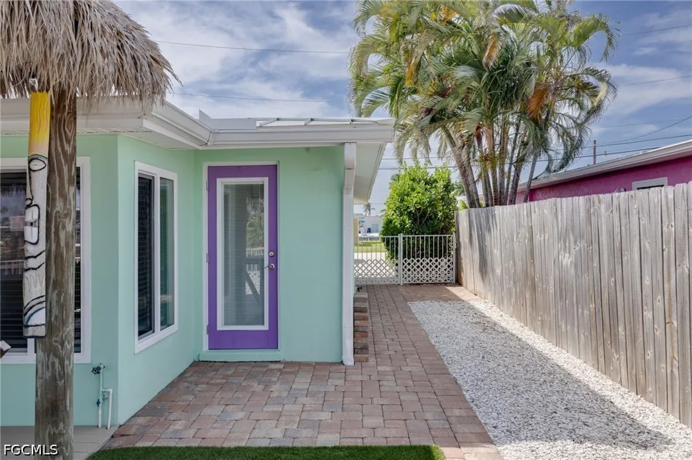 Bridgeview Street Matlacha, FL 33993