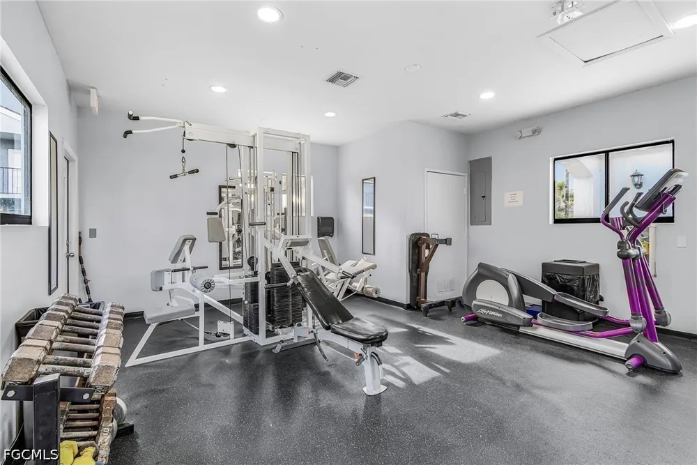 Eagle Ridge Drive #1517 Fort Myers, FL 33912