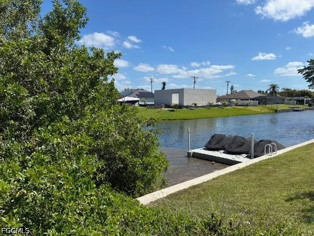 SE 16th Place Cape Coral, FL 33990