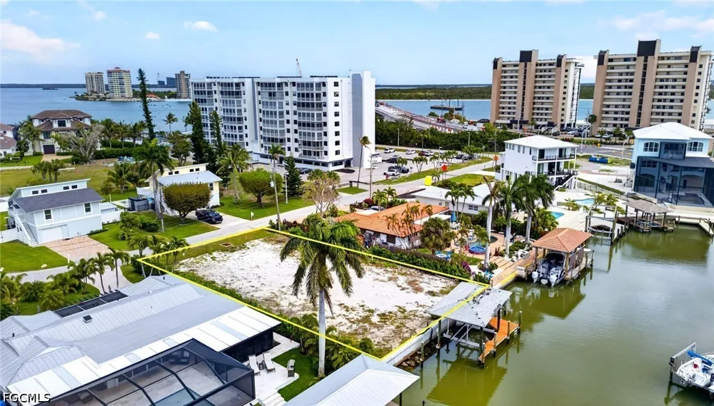Estrellita Drive Fort Myers Beach, FL 33931