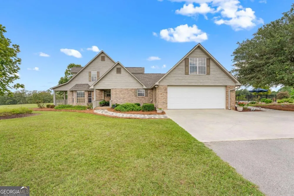 375 Dasher ST Lyons, GA 30436