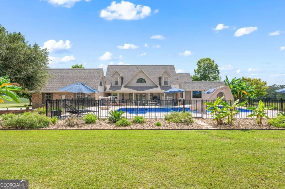 375 Dasher ST Lyons, GA 30436