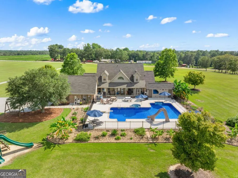 375 Dasher ST Lyons, GA 30436