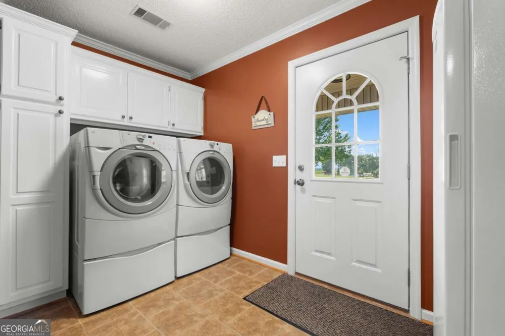 375 Dasher ST Lyons, GA 30436