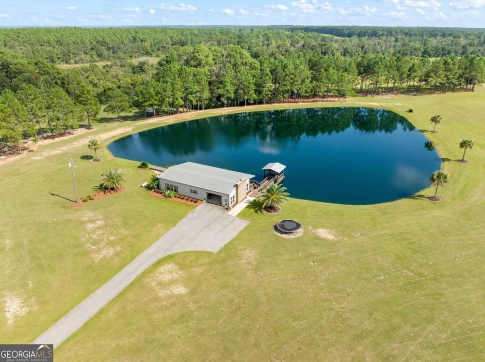 375 Dasher ST Lyons, GA 30436