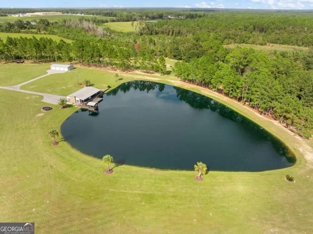 375 Dasher ST Lyons, GA 30436