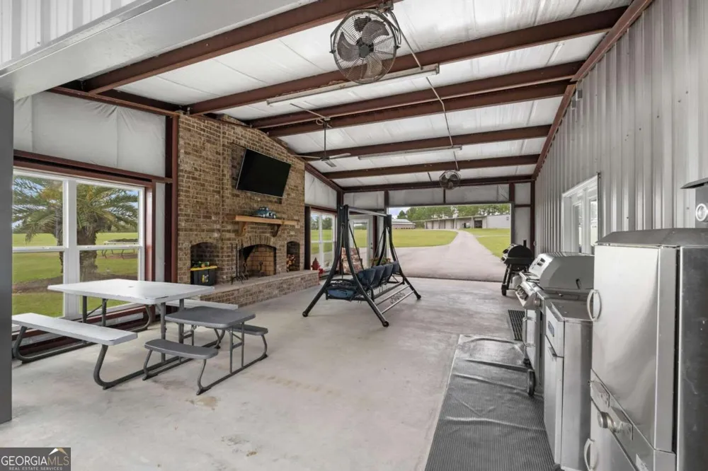 375 Dasher ST Lyons, GA 30436