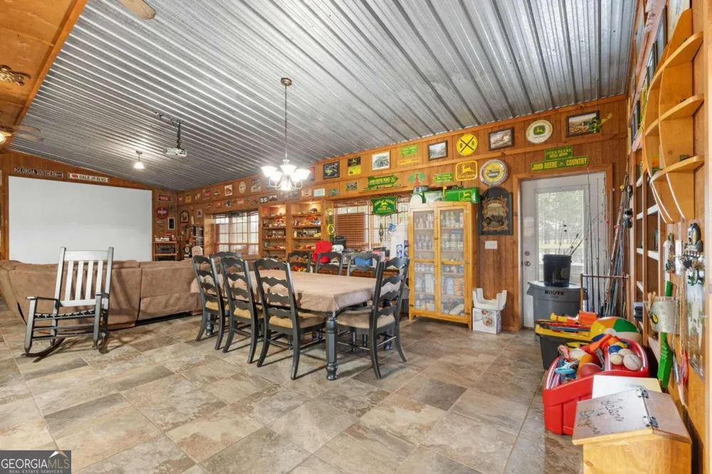 375 Dasher ST Lyons, GA 30436