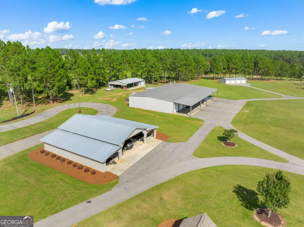 375 Dasher ST Lyons, GA 30436