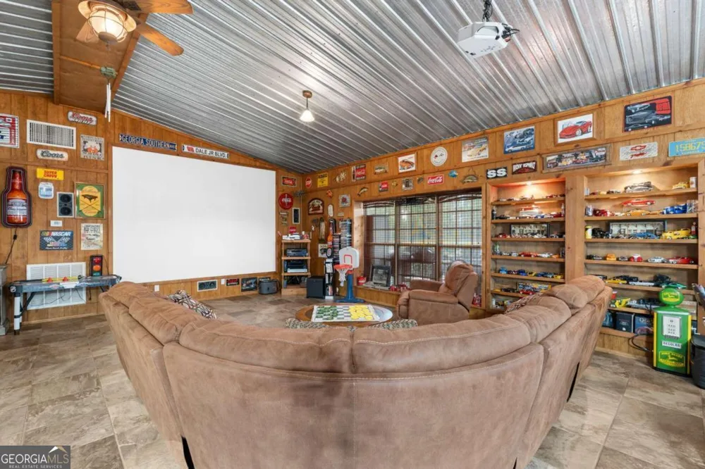 375 Dasher ST Lyons, GA 30436