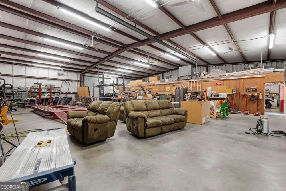 375 Dasher ST Lyons, GA 30436