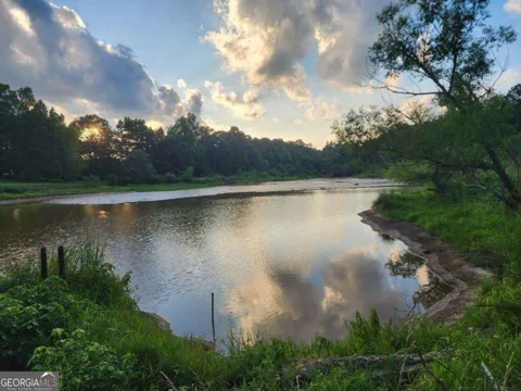 120 Bridgemill DR