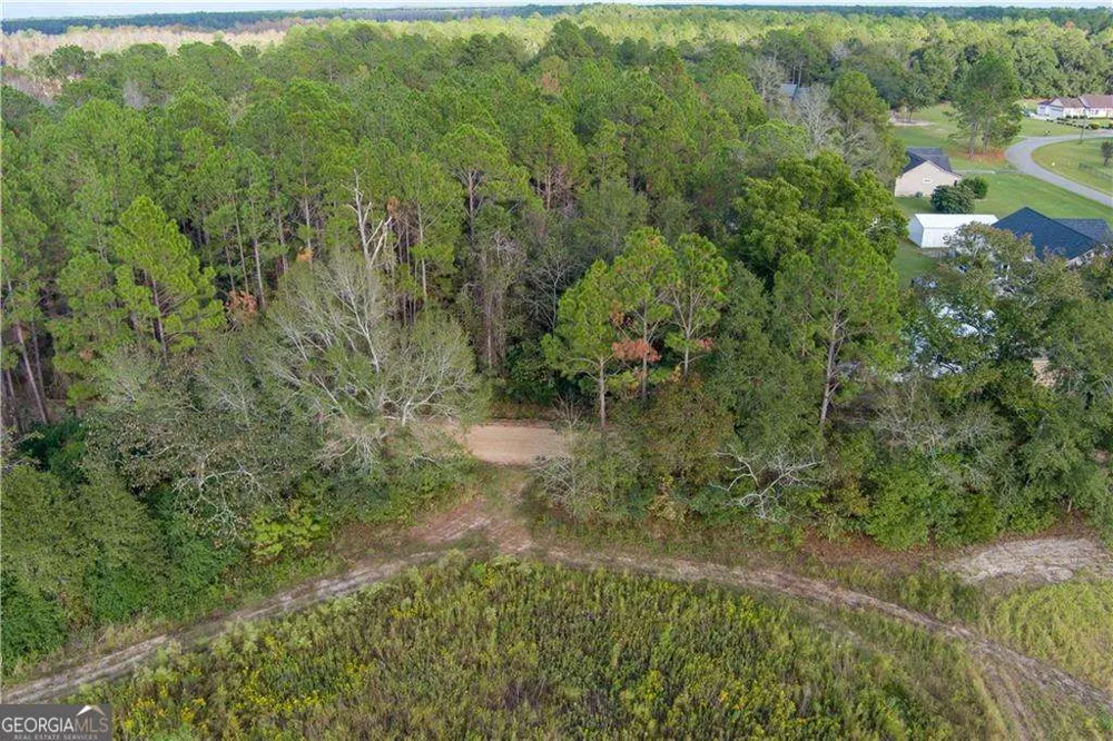 284 Barrett RD Sparks, GA 31647