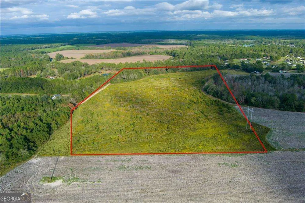 284 Barrett RD Sparks, GA 31647