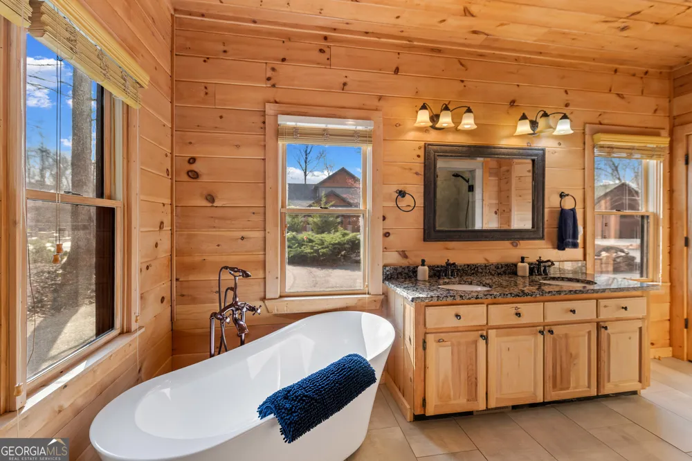 176 Katahdin DR Mineral Bluff, GA 30559