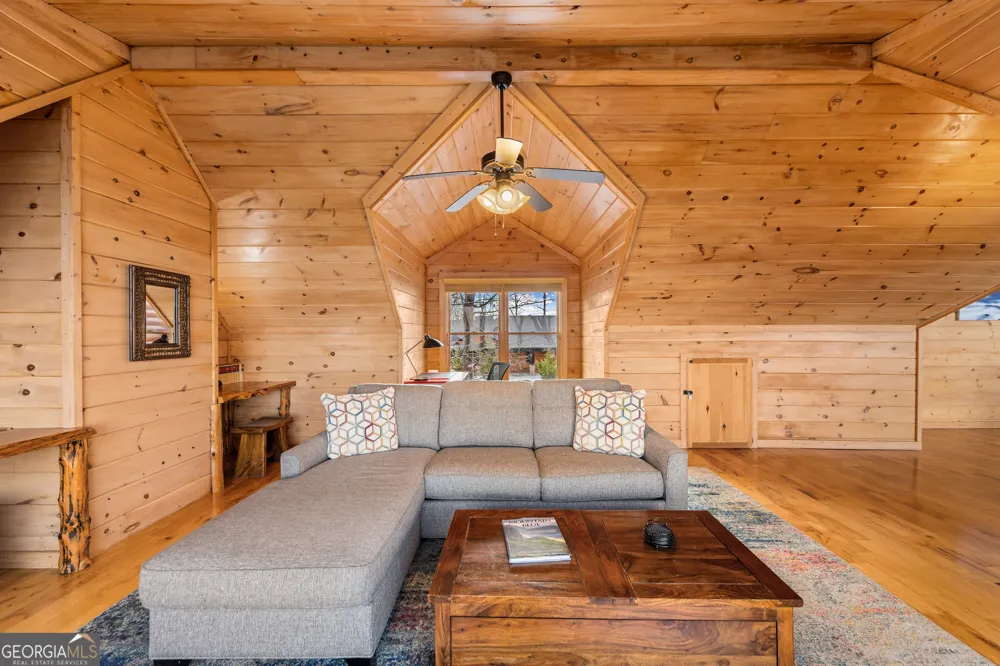 176 Katahdin DR Mineral Bluff, GA 30559
