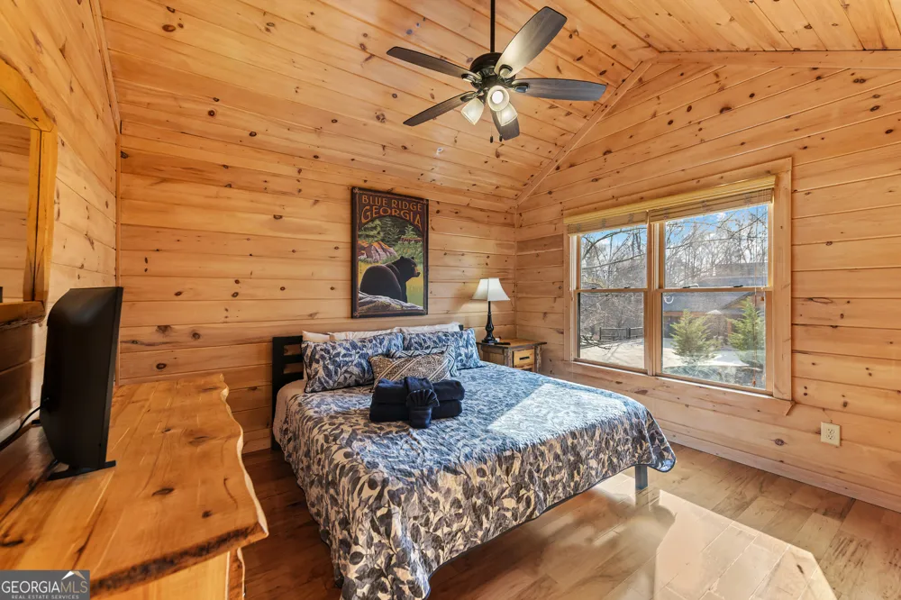 176 Katahdin DR Mineral Bluff, GA 30559