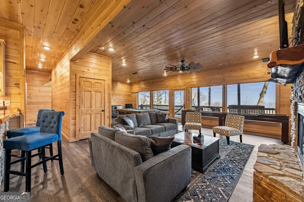 176 Katahdin DR Mineral Bluff, GA 30559