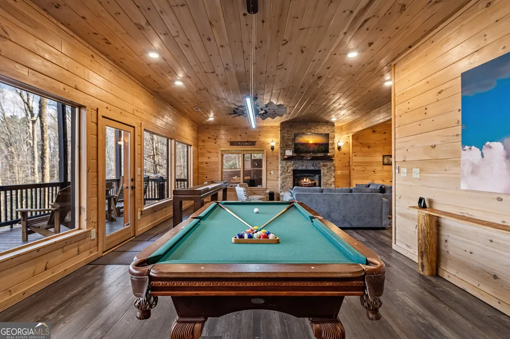 176 Katahdin DR Mineral Bluff, GA 30559