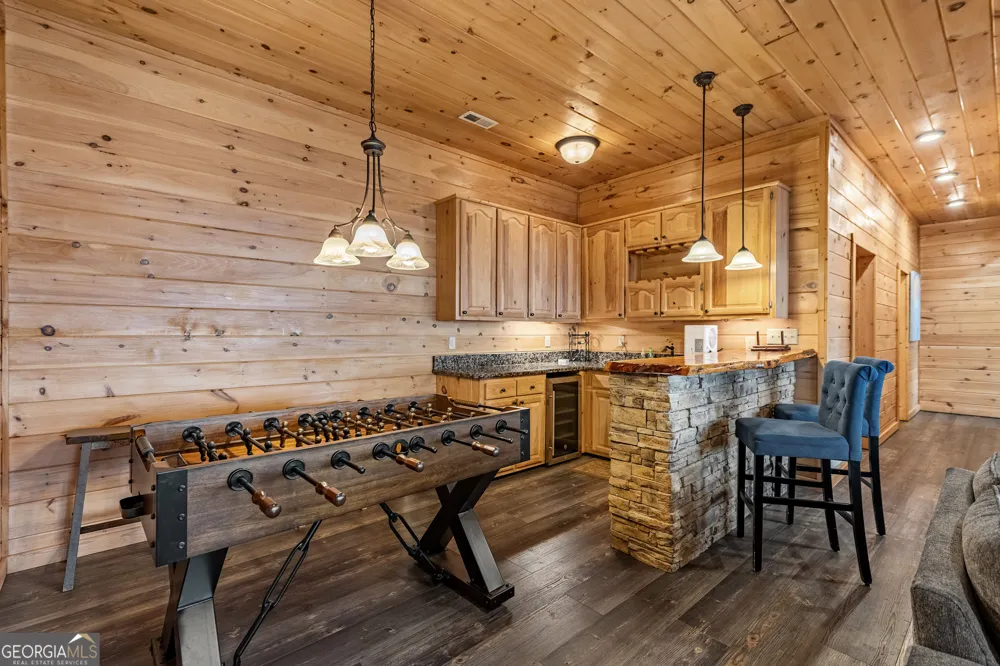 176 Katahdin DR Mineral Bluff, GA 30559
