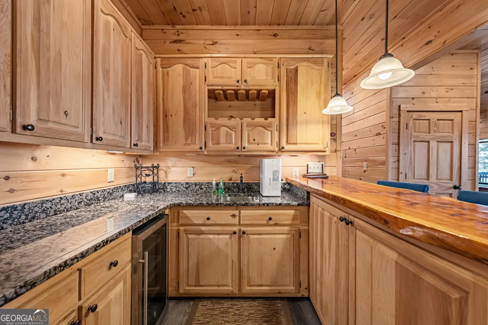 176 Katahdin DR Mineral Bluff, GA 30559