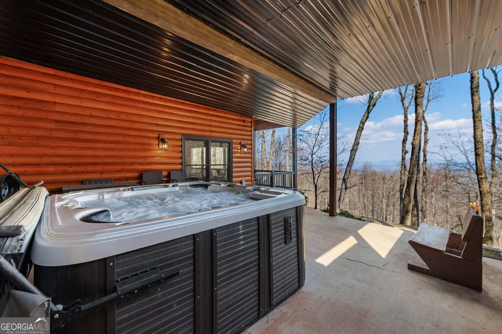 176 Katahdin DR Mineral Bluff, GA 30559