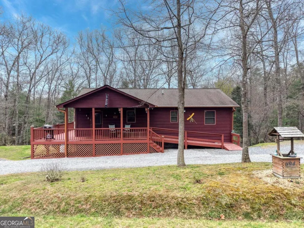 694 Hilltop RD Murphy, NC 28906